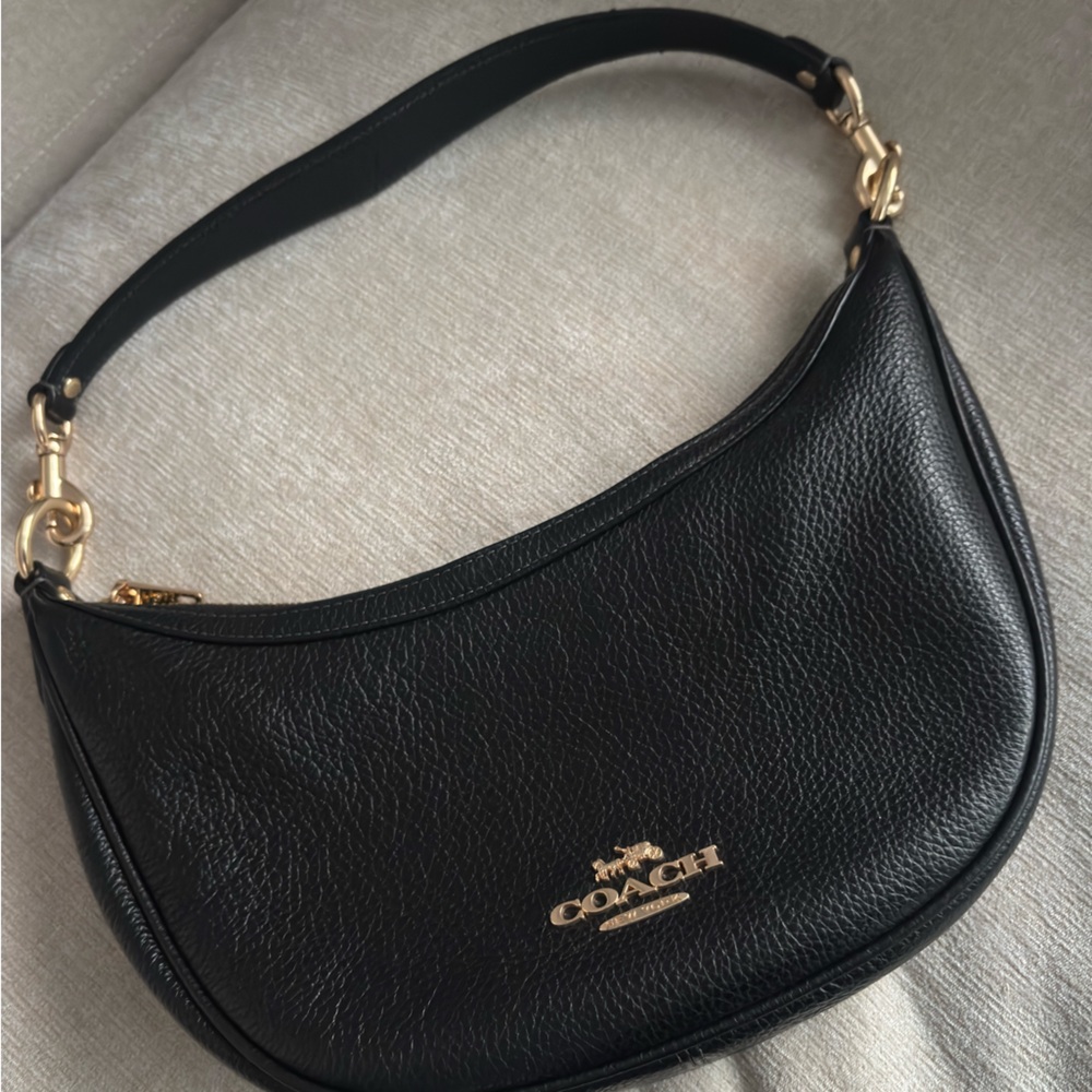 Coach Black Leather Aria  - Shoulder Bag with Gold Accents